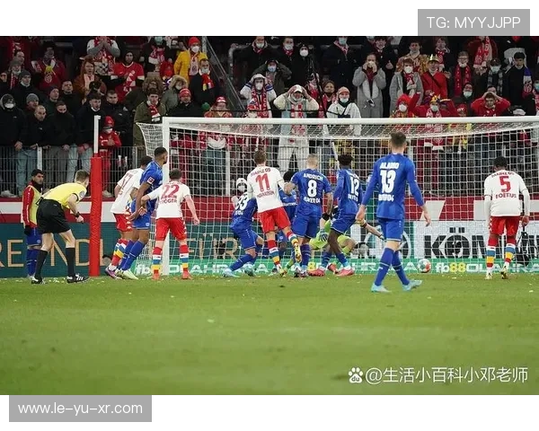 福登闪耀英格兰，展现出色表现助力球队进攻